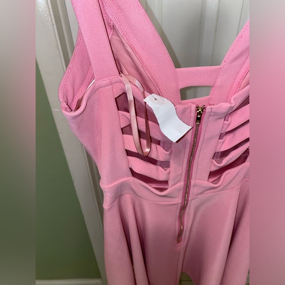 NWT Pink short dress, with strappy cut outs size Small - Picture 10 of 10
